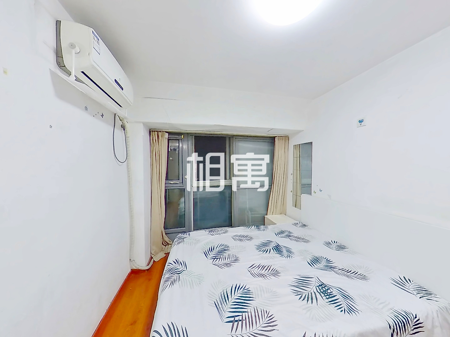 崇文门·都市馨园·高楼层·1居室