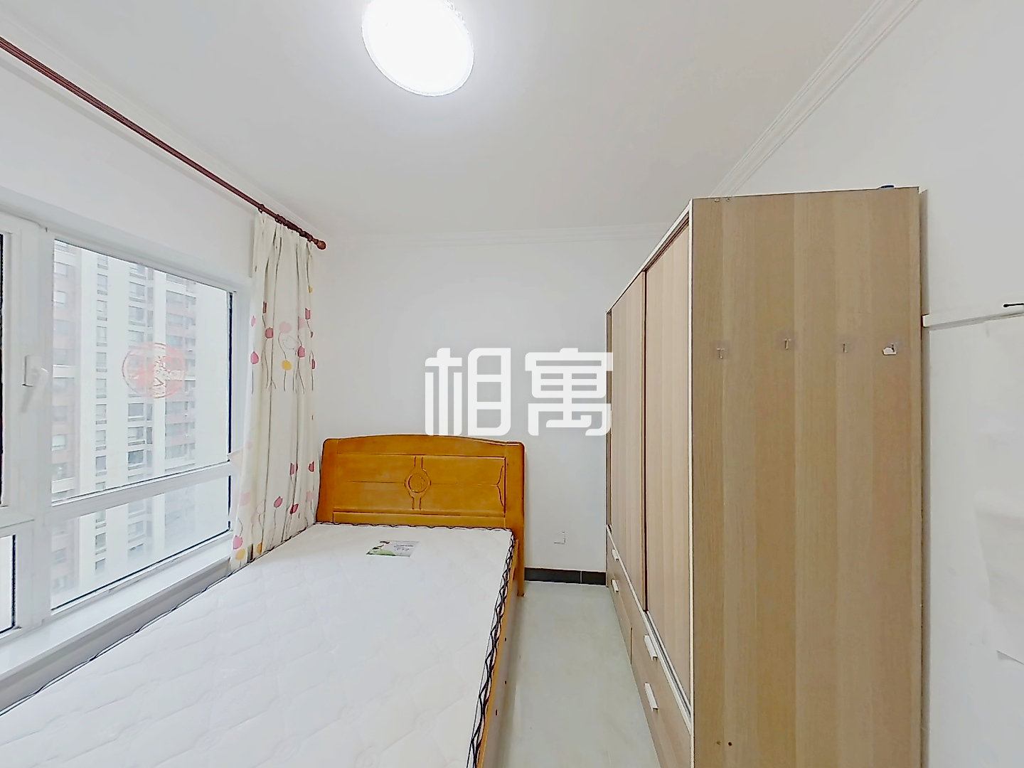 天宫院·保利春天里·中楼层·5居室·次卧3