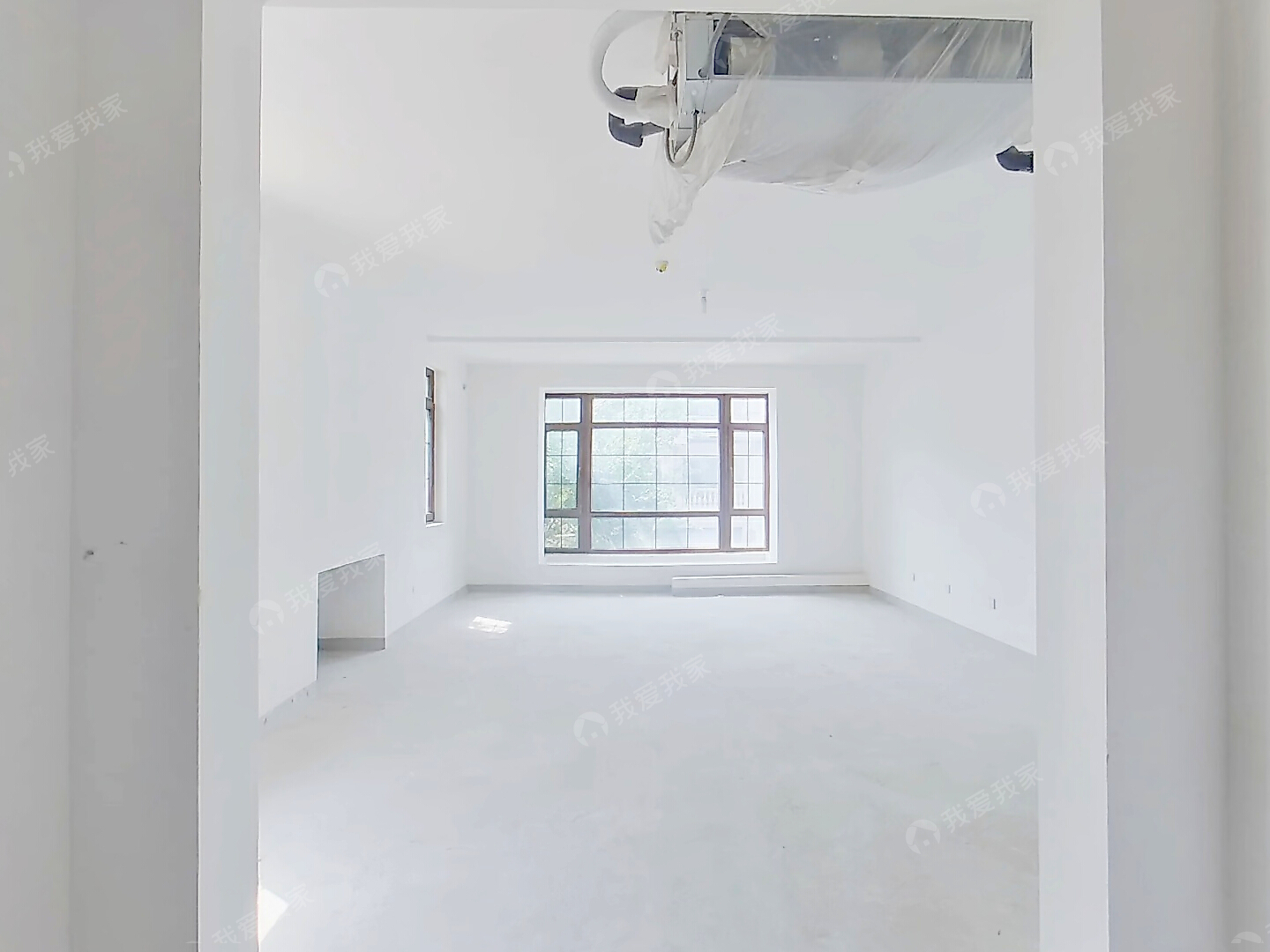 润泽御府 城市独栋 中间位置 正南正北 带挑空 三卧朝南