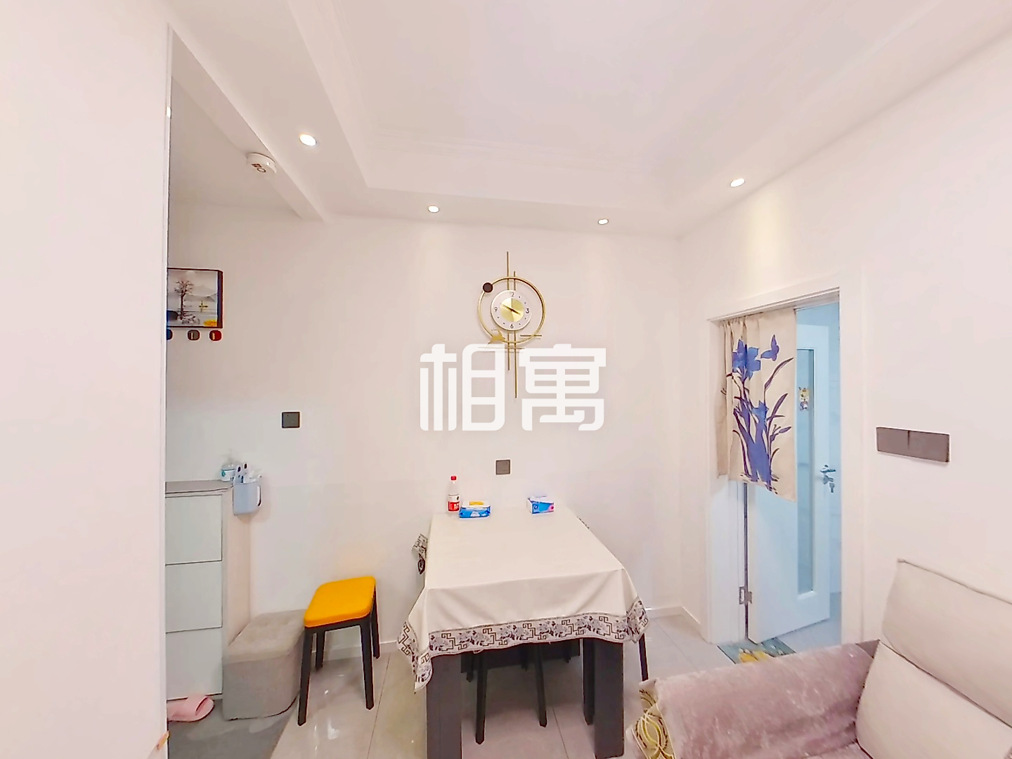东直门·东直门外斜街12号·中楼层·1居室