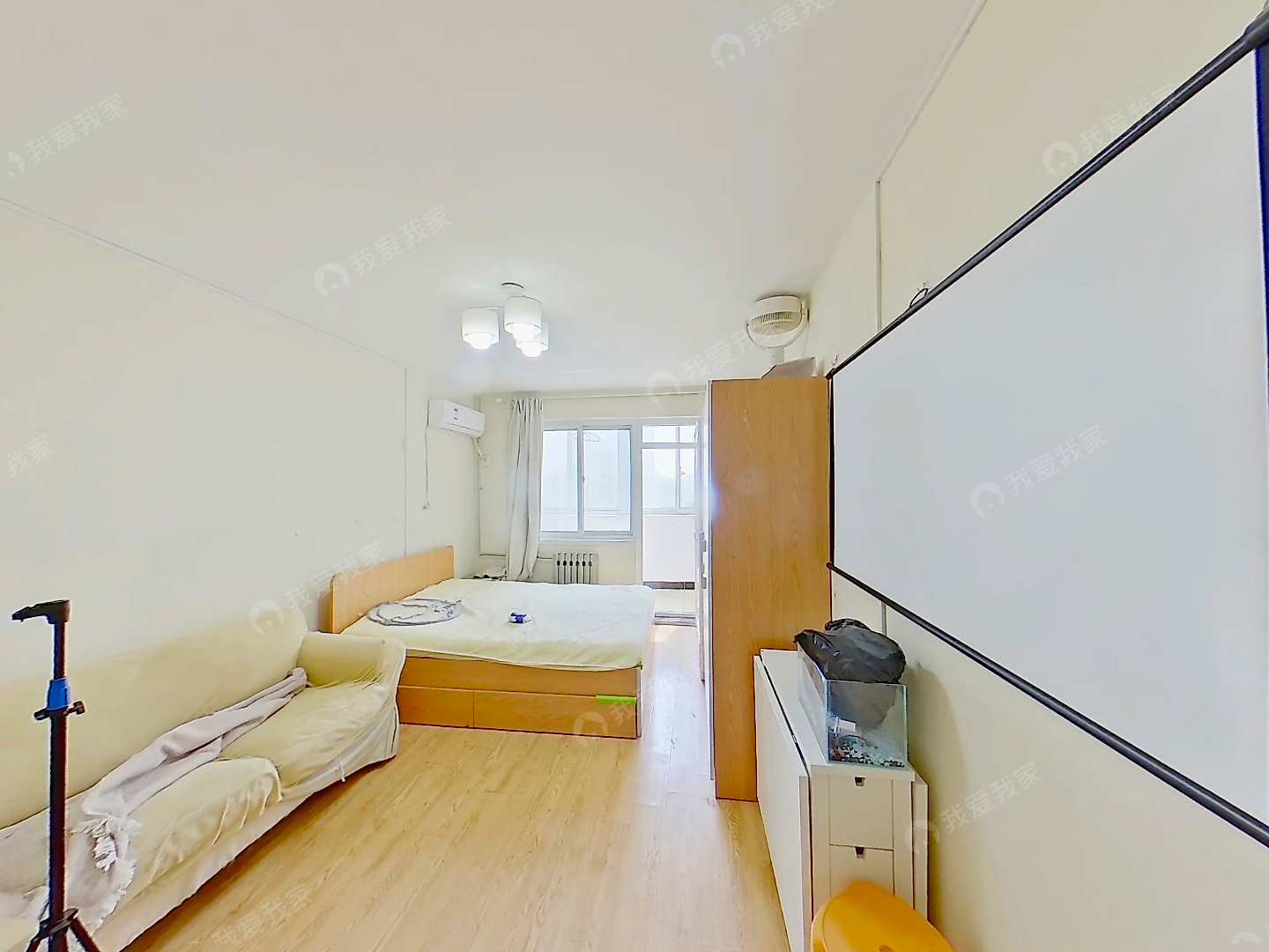 小关北里203号楼新上一居，有钥匙，电梯直达，地铁5十号线