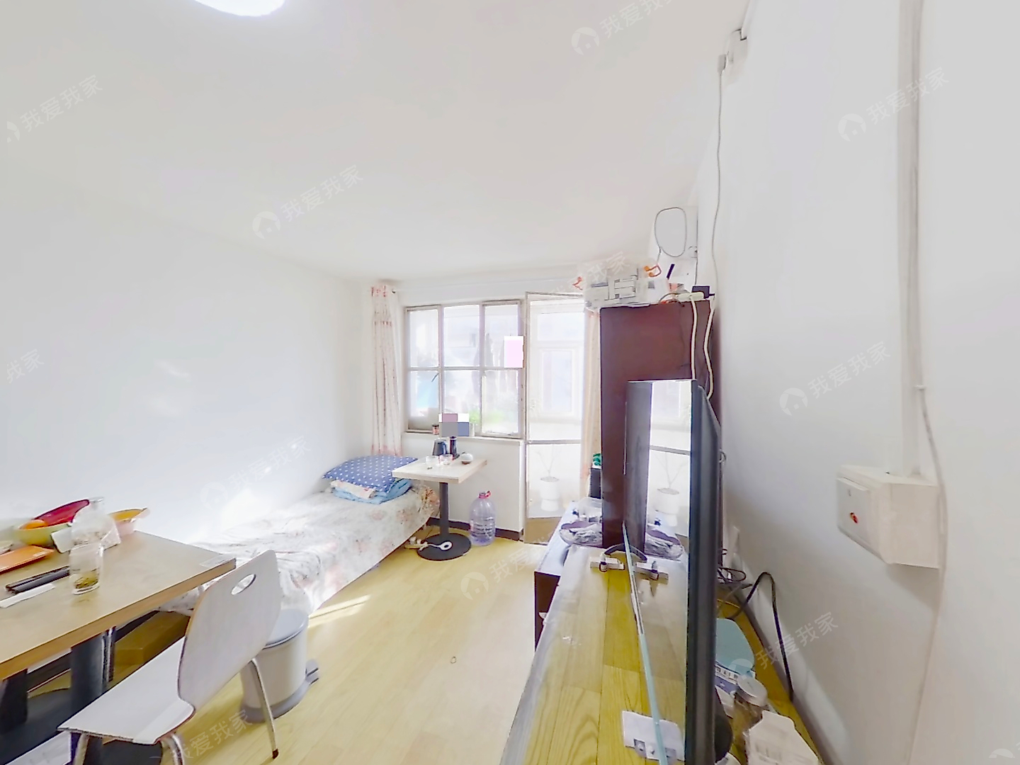 朝阳管庄西里1-63号楼南向一居室中间楼层 全明格局不临街
