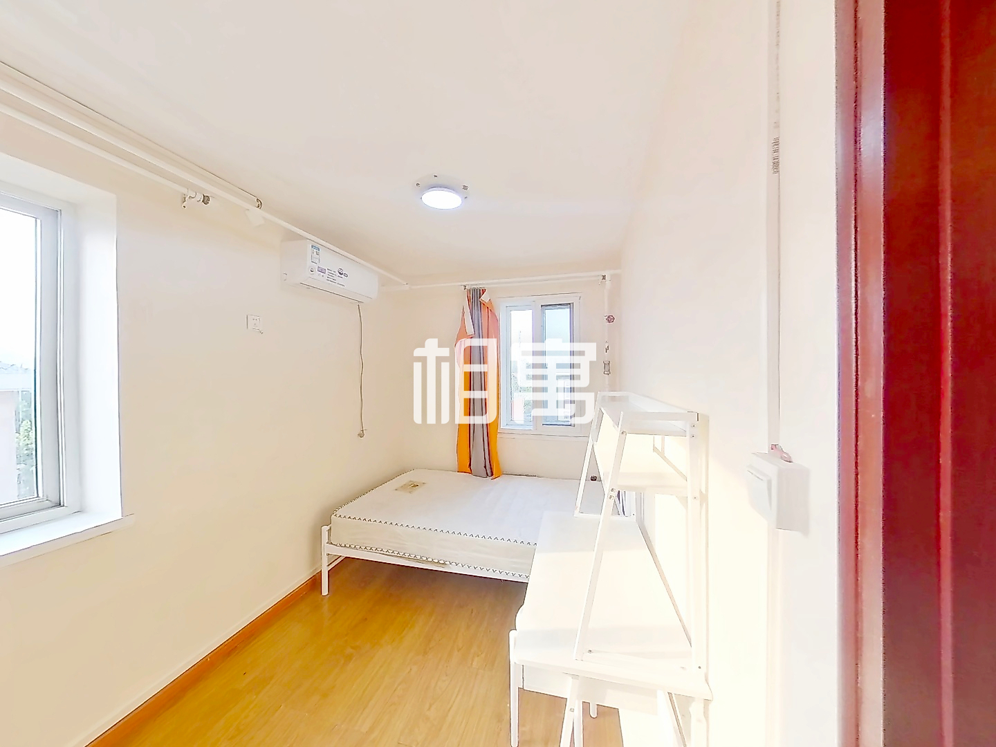 北三环中路44号·高楼层·3居室·次卧2