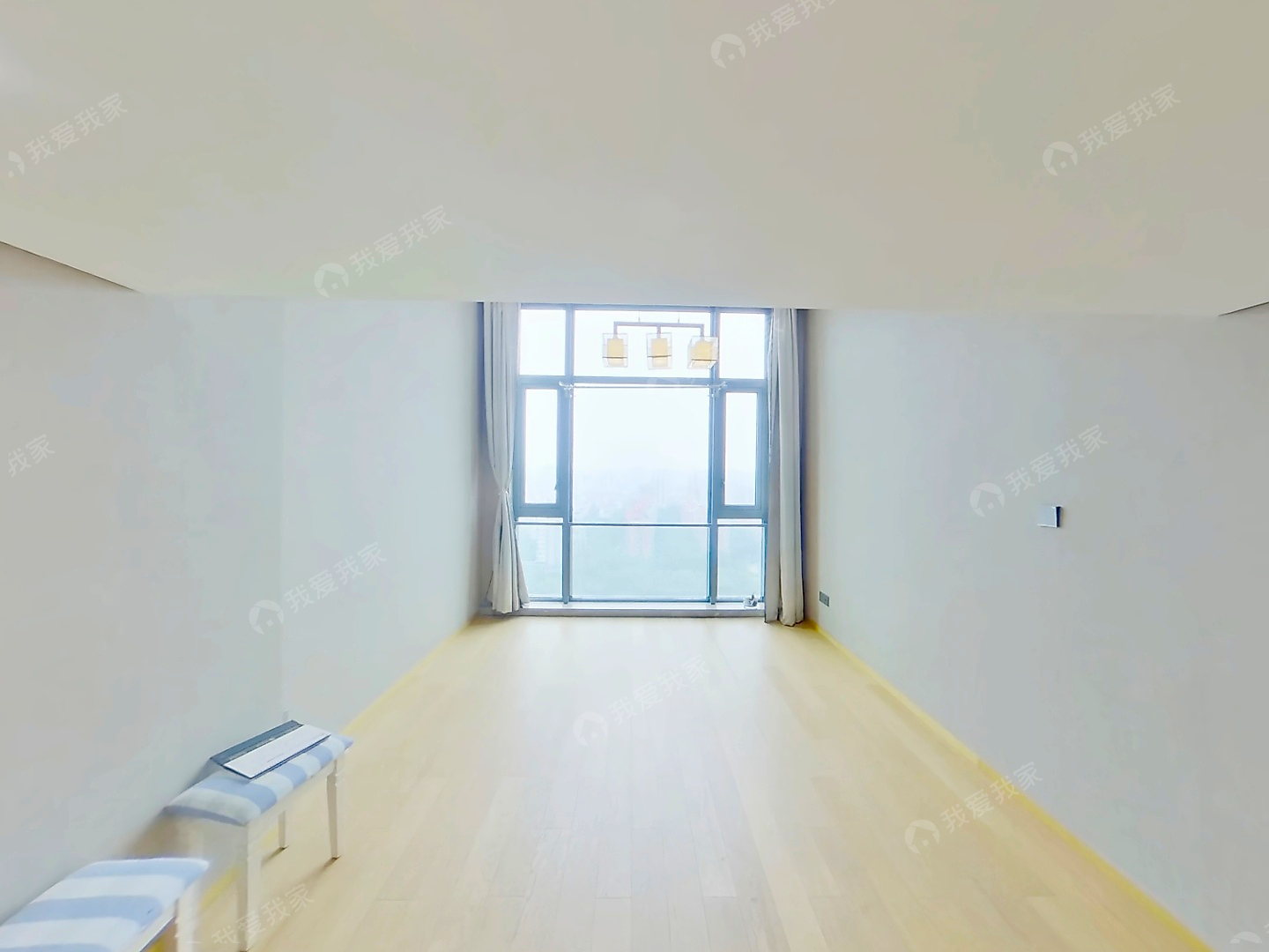运河郡   精装loft 两房两厅朝东视野好 采光好