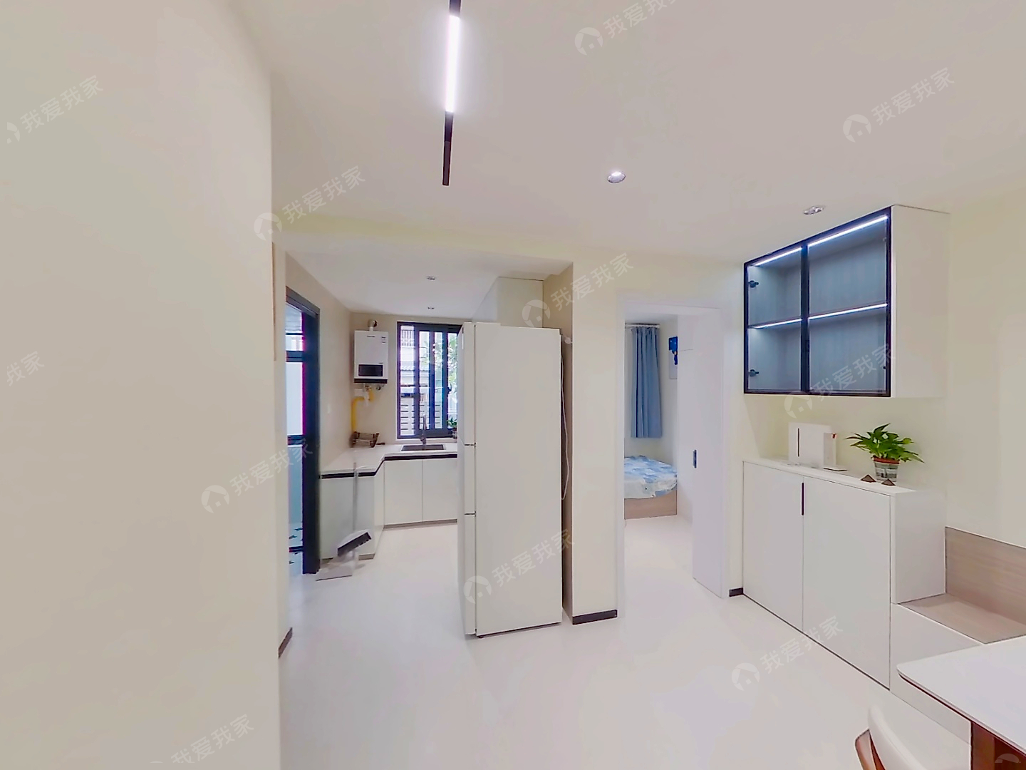 浙一浙二边新出，一楼自住精装修，厨卫全明，前后开门，赠送院子