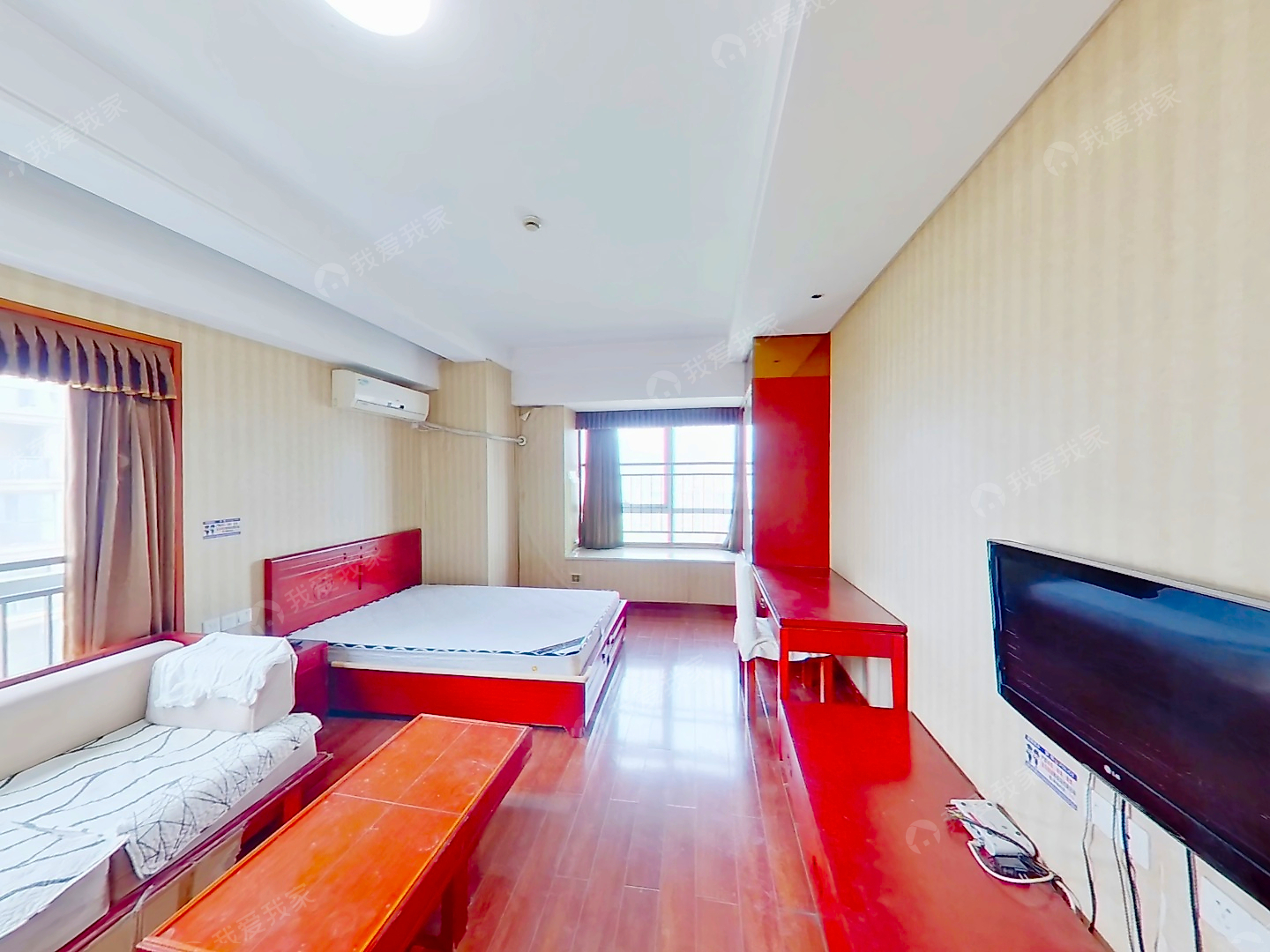 风尚蓝湾 小户型总价低 夜晚散步江边 一线江景 自住皆宜