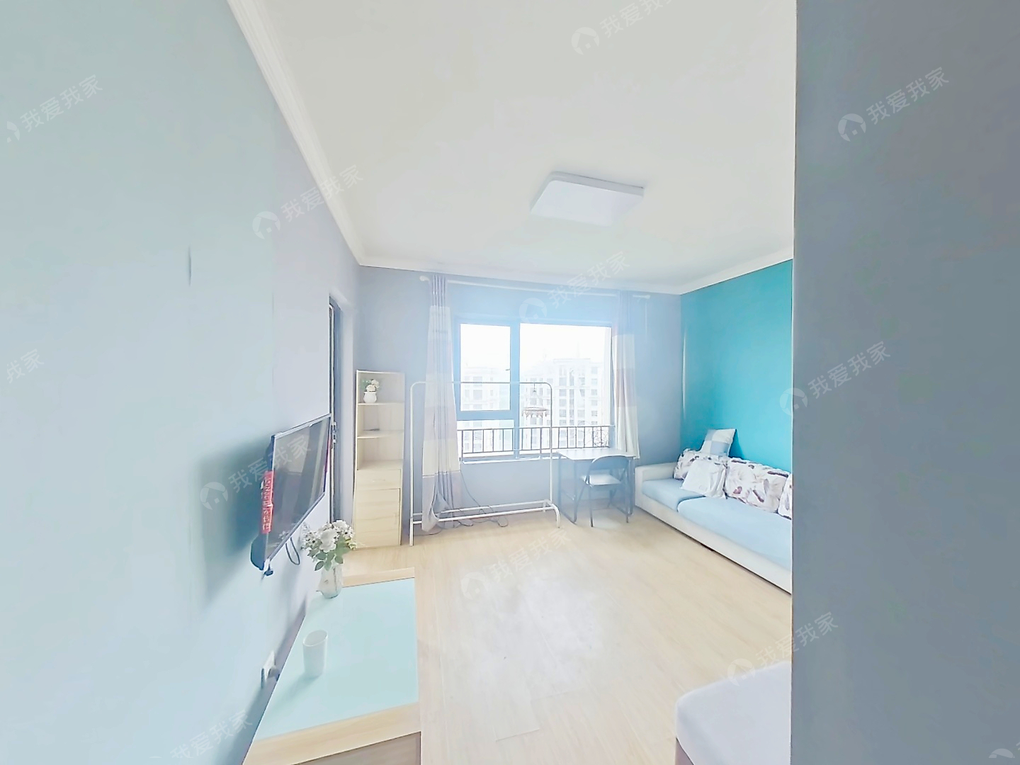 靠近绿汀路地铁口，环境好，户型方正，采光好的；三开间朝南；
