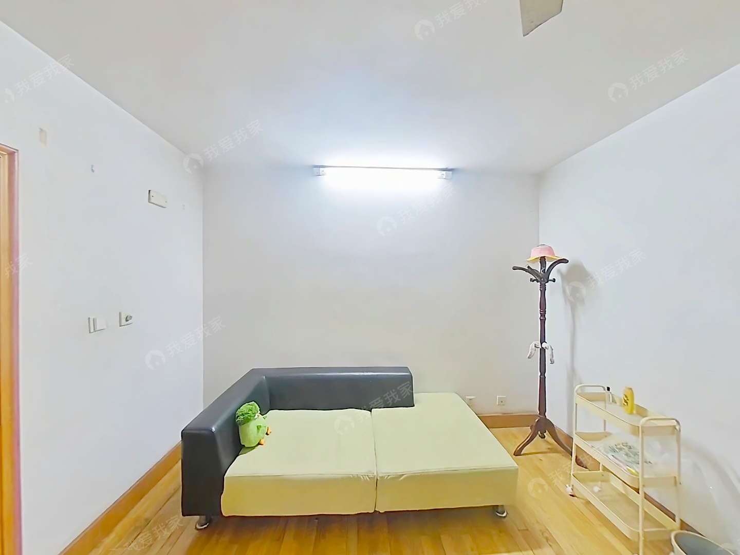 下马坊，童卫路，南农大小区，3室2厅，校园气息浓厚，