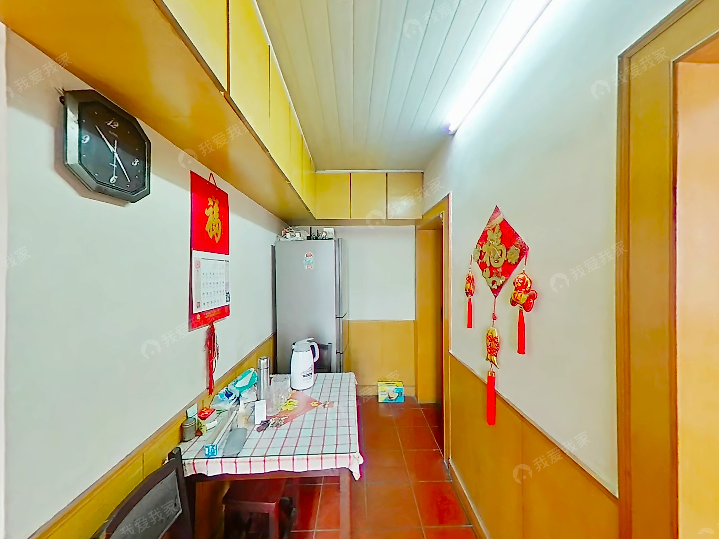 紧邻环球港，三轨交汇，交通便利，内环，满五年，采光好。
