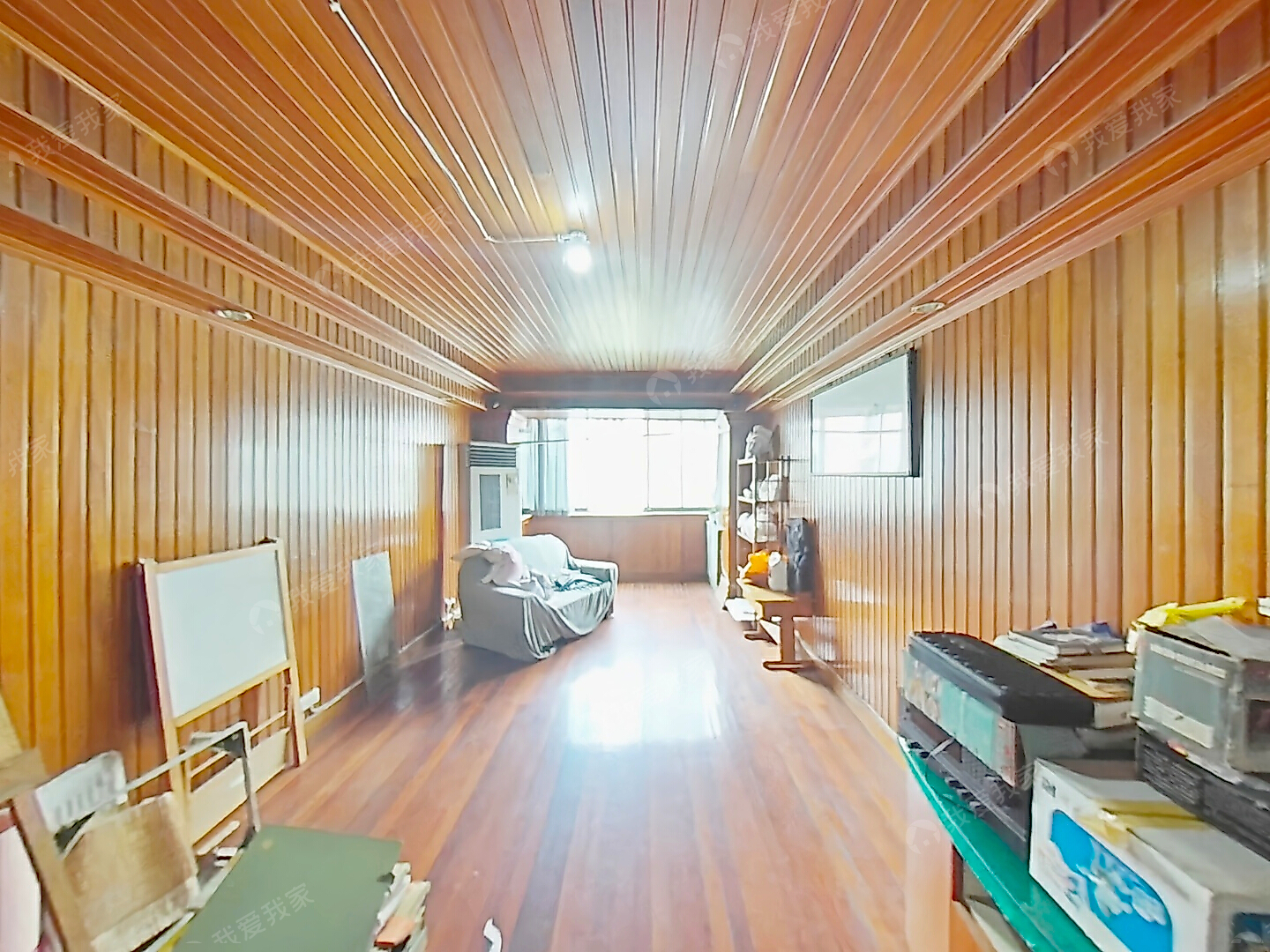 （新降）中间楼层，居家婚房选她，户型相当OK  房东诚意出售
