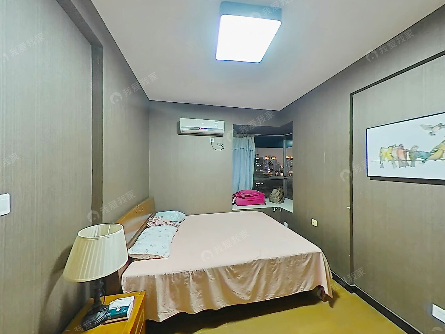 中区电梯一房二厅，户型正气，看房方便 价钱好聊