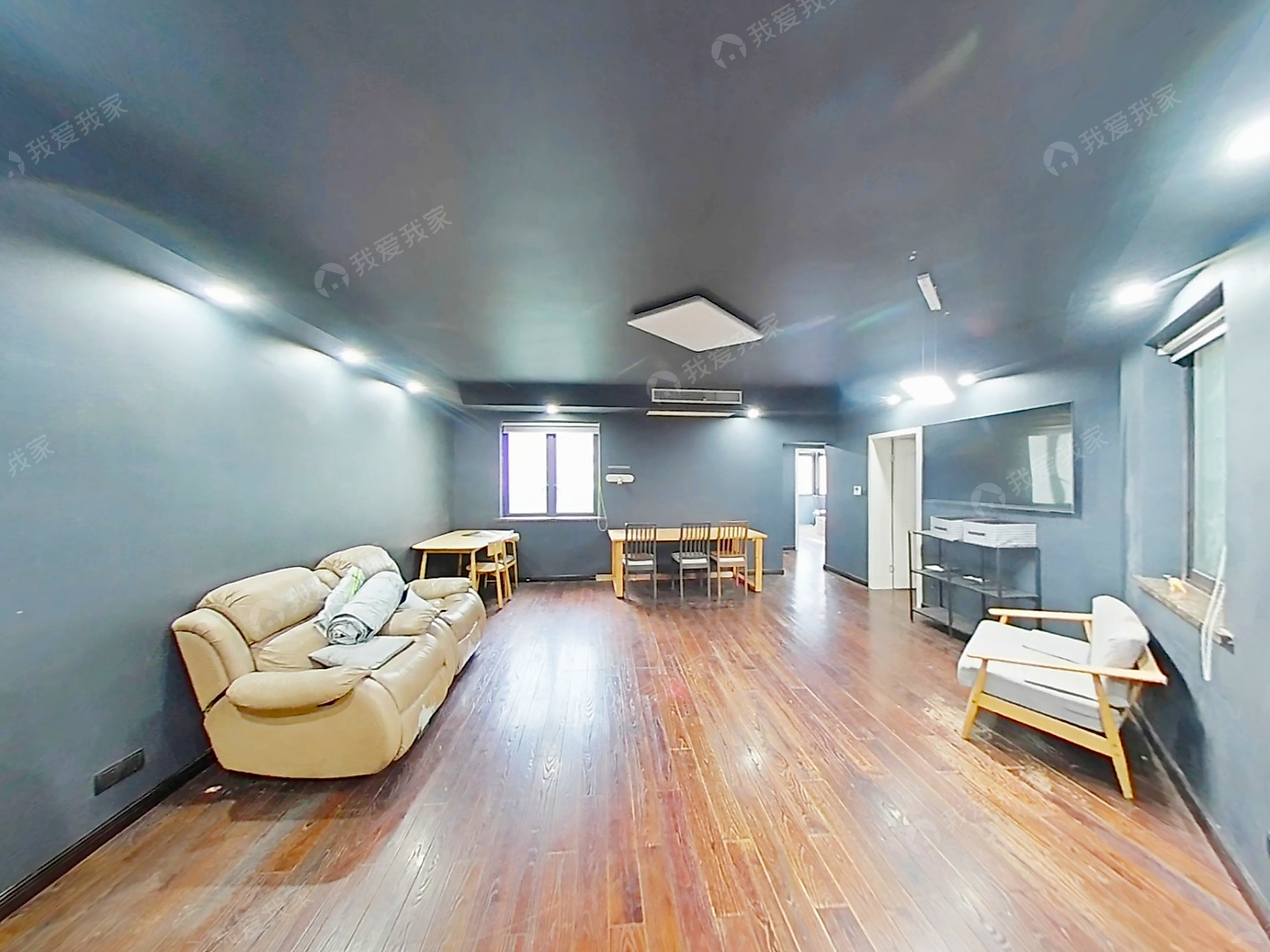 外销大房型，大开间居住舒适，看房方便