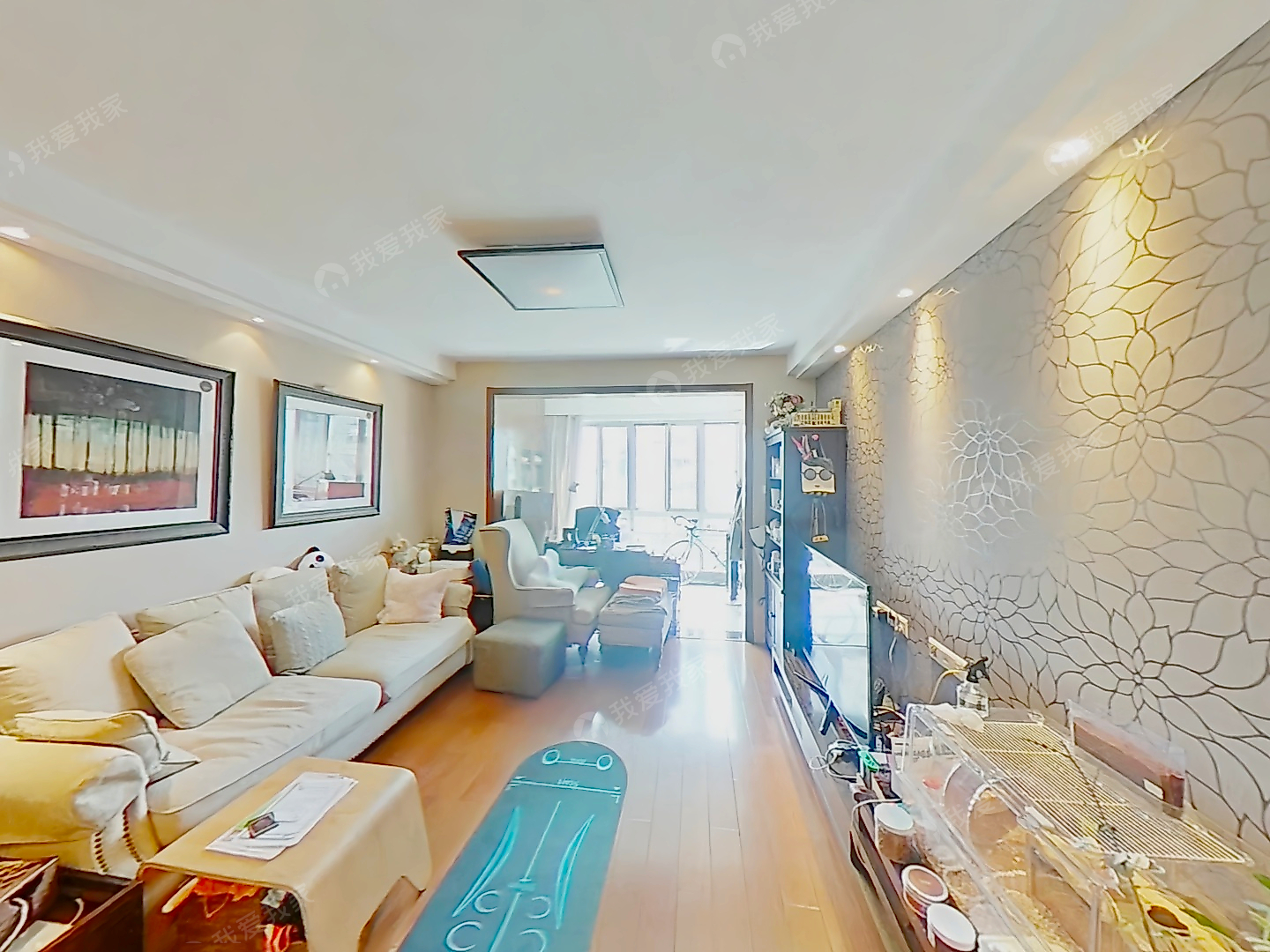 双轨交口，南北通两室两厅，小区后排，电梯凤凰层，自住精装修