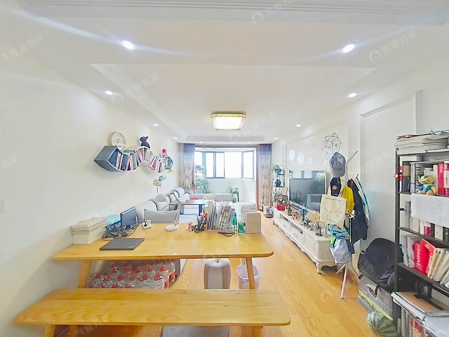 浦东八佰伴+高区景观楼层+业主非常诚意+自住精装修+户型方正