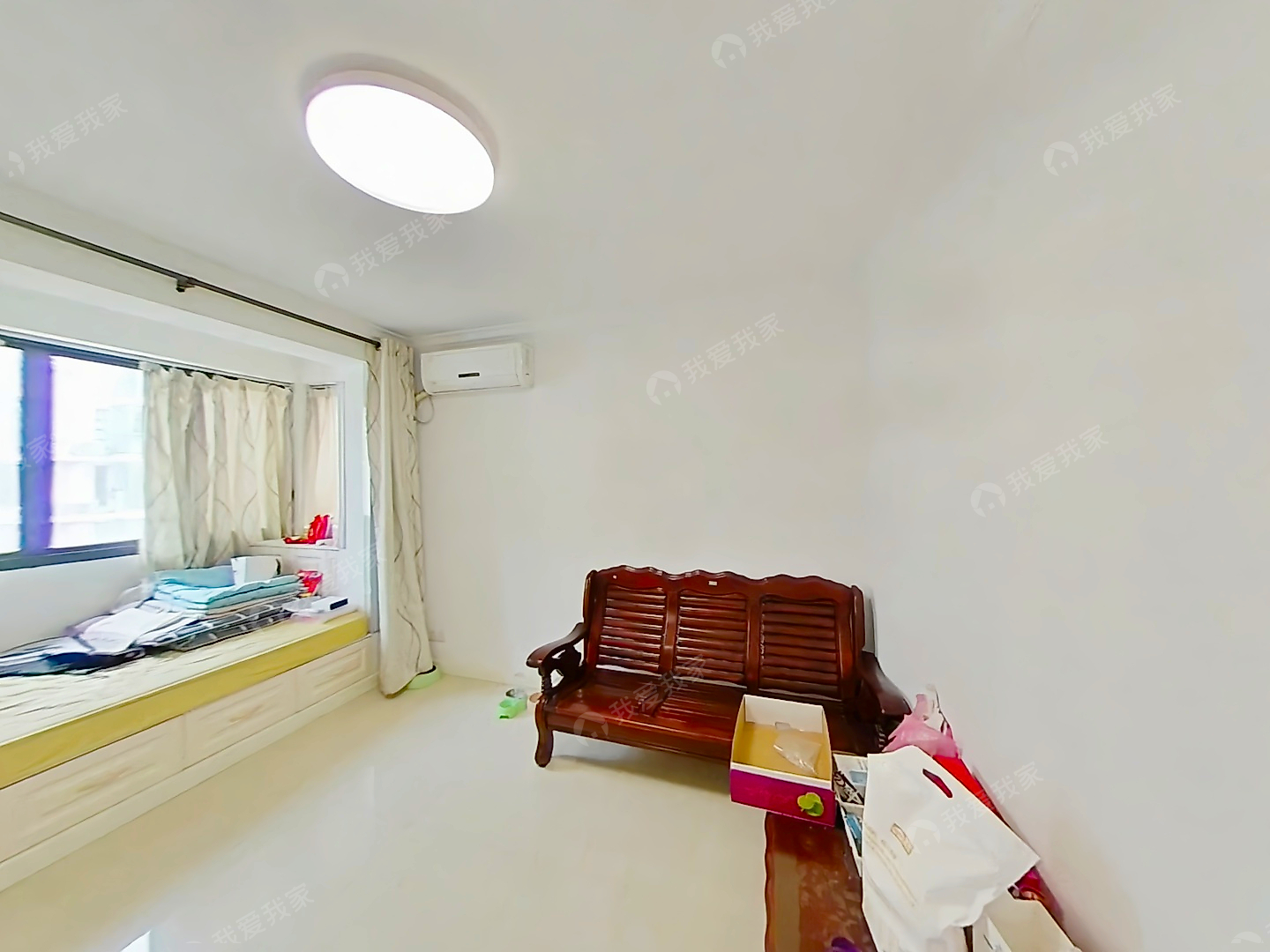区域主推：06年小区+门口杨高北路站+非顶楼+诚意出售