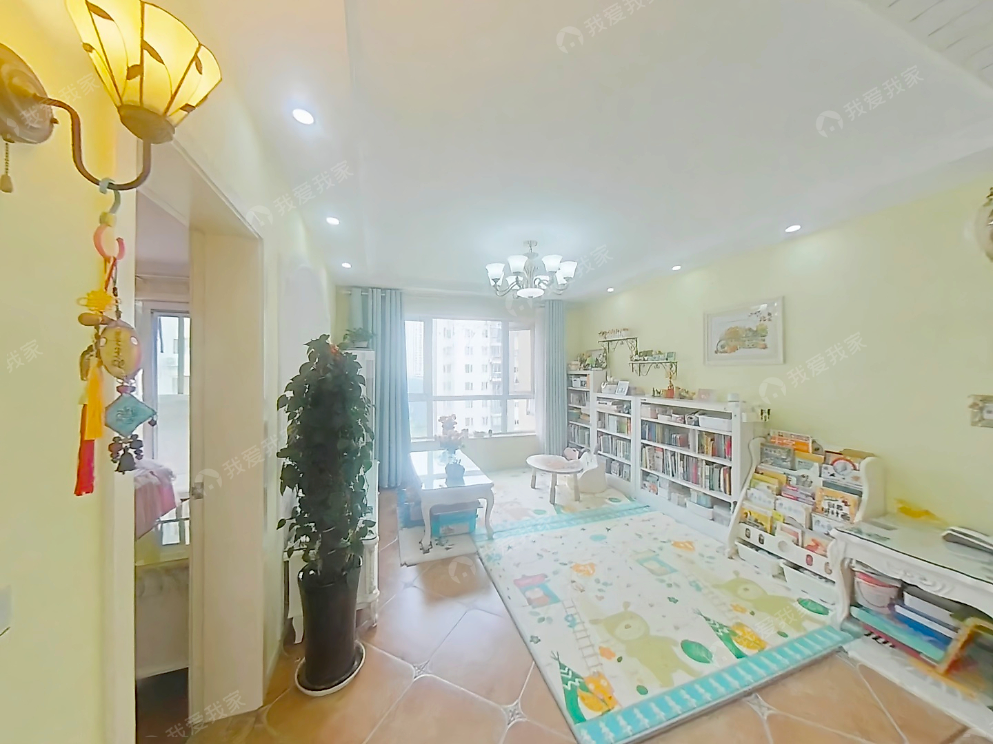 三房一线江景，装修好。诚意出售，小高层的高区，前排无遮挡