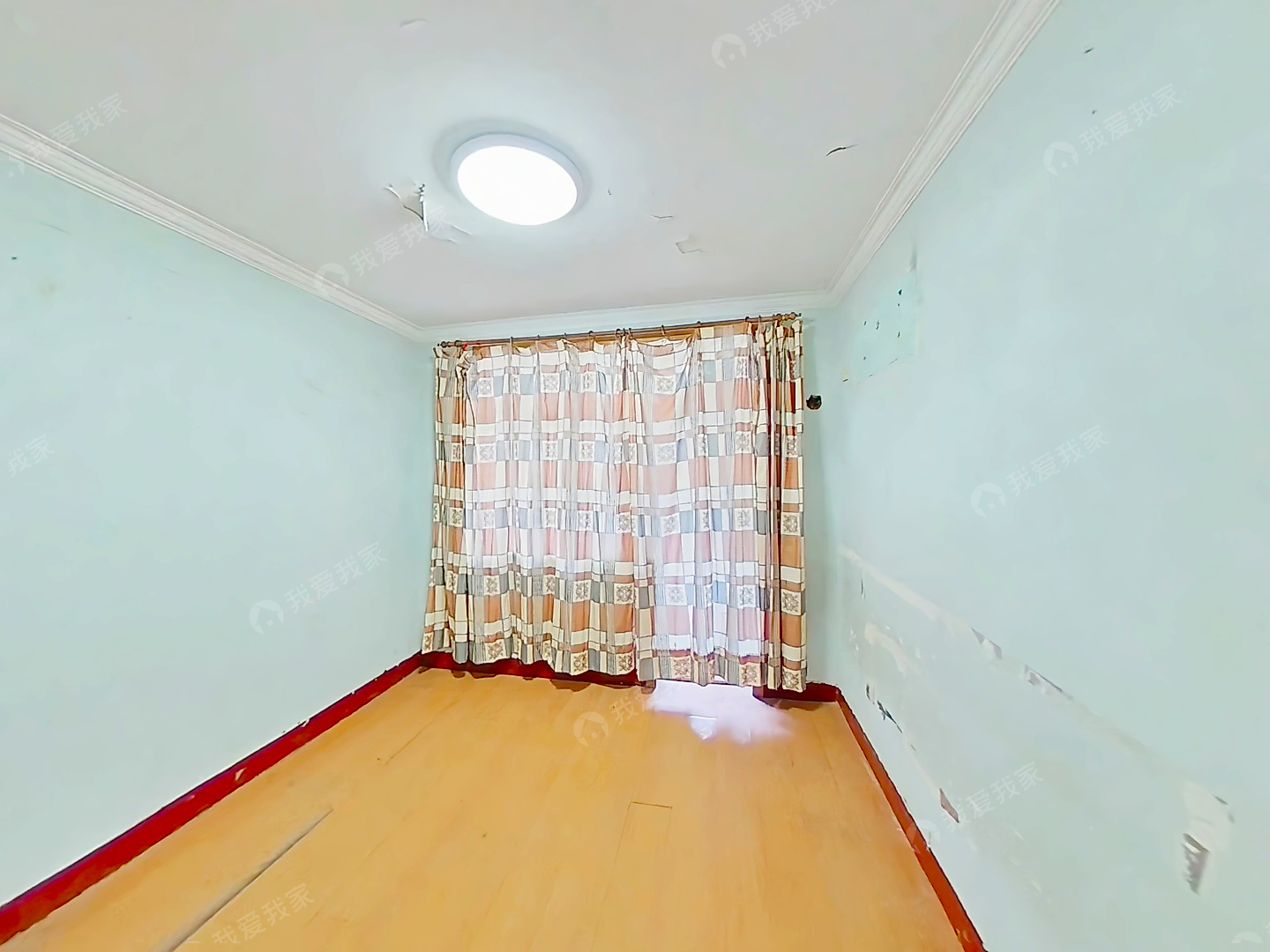 低总价朝南一室户；房东诚意出售；看房有钥匙