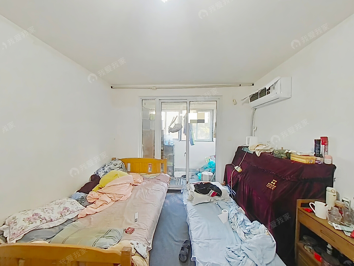 近地//铁，小区安静，13年房龄的电梯房