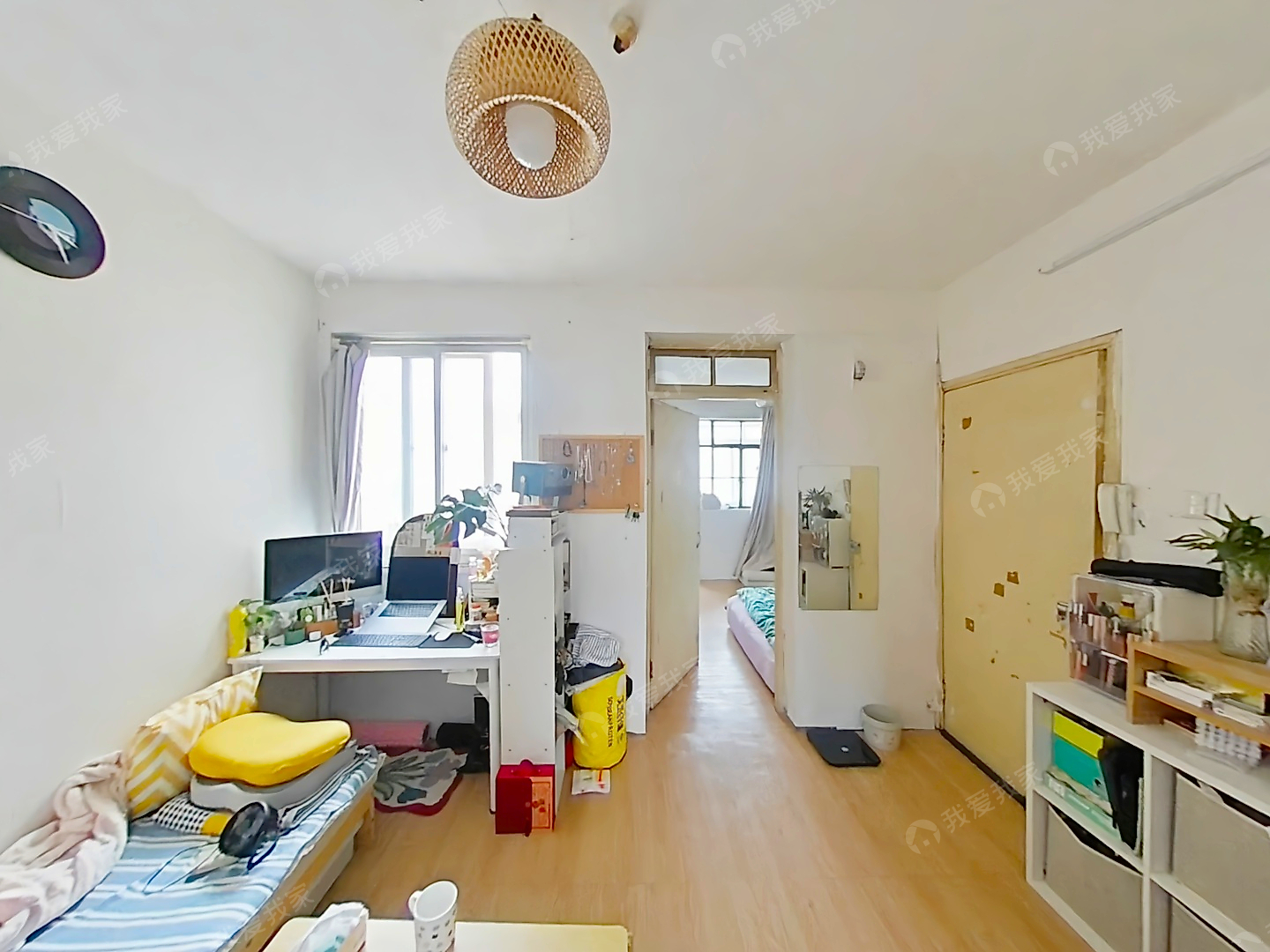 金杨·金杨新村二街坊·1室·1厅，业主诚意出售，看房有钥匙。