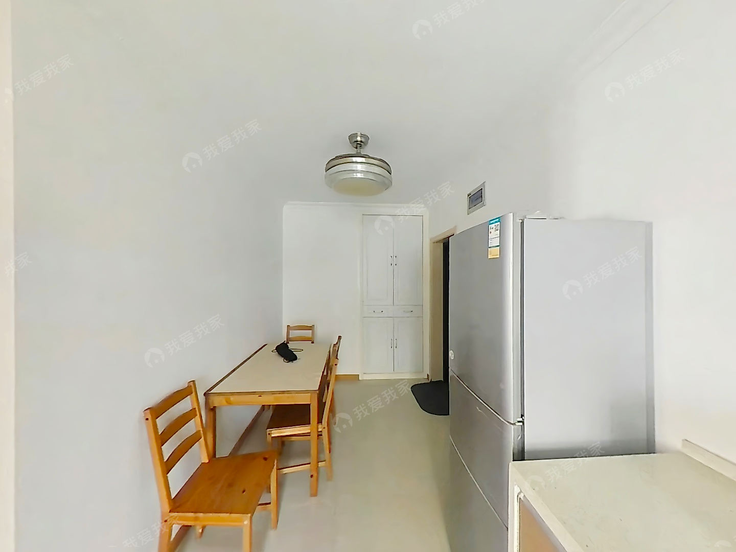 竹园新村335弄，靠近世纪大道旁，花园位置两房，总价可谈