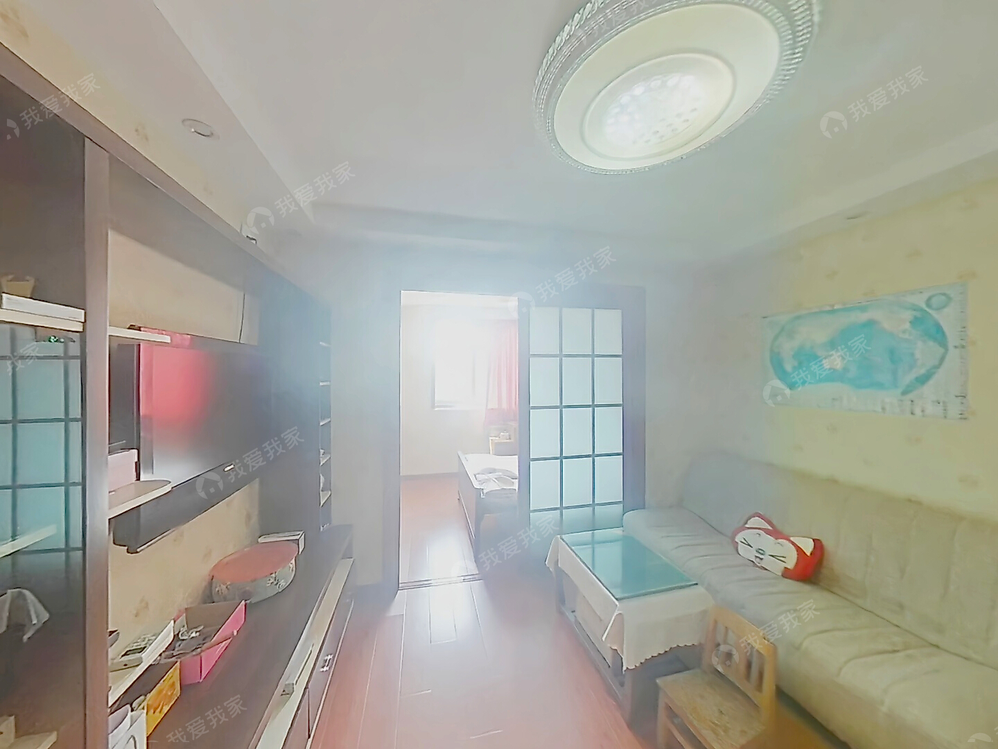 地+铁0距+离，精装修，随时看房