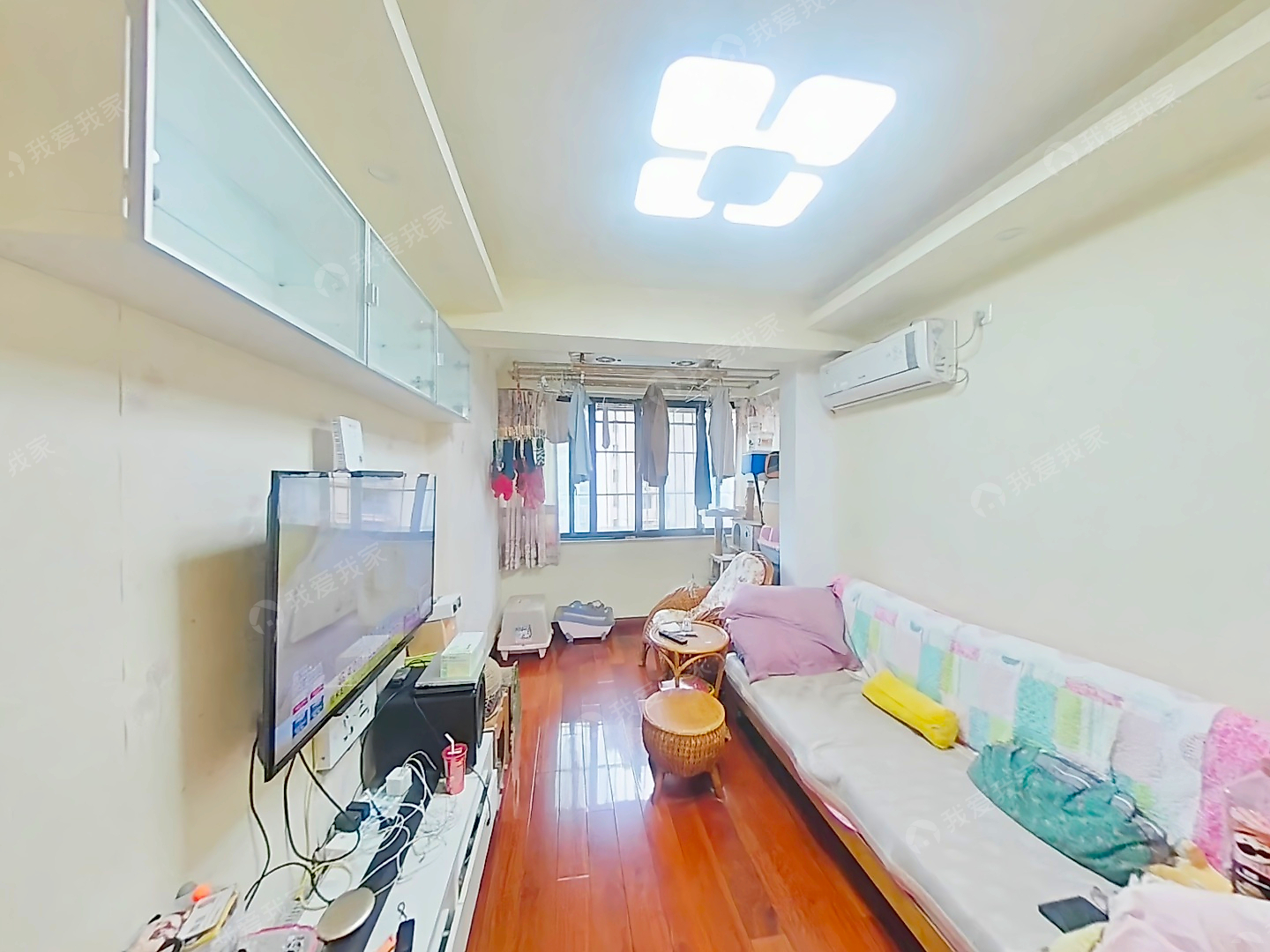 绿波家园门口是8号线芦恒路站 小区在卖双南高