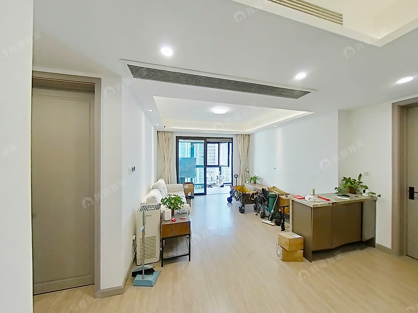 7号轻轨口明月滨河4室2厅大阳台楼层视野好可拎包入住诚心出售