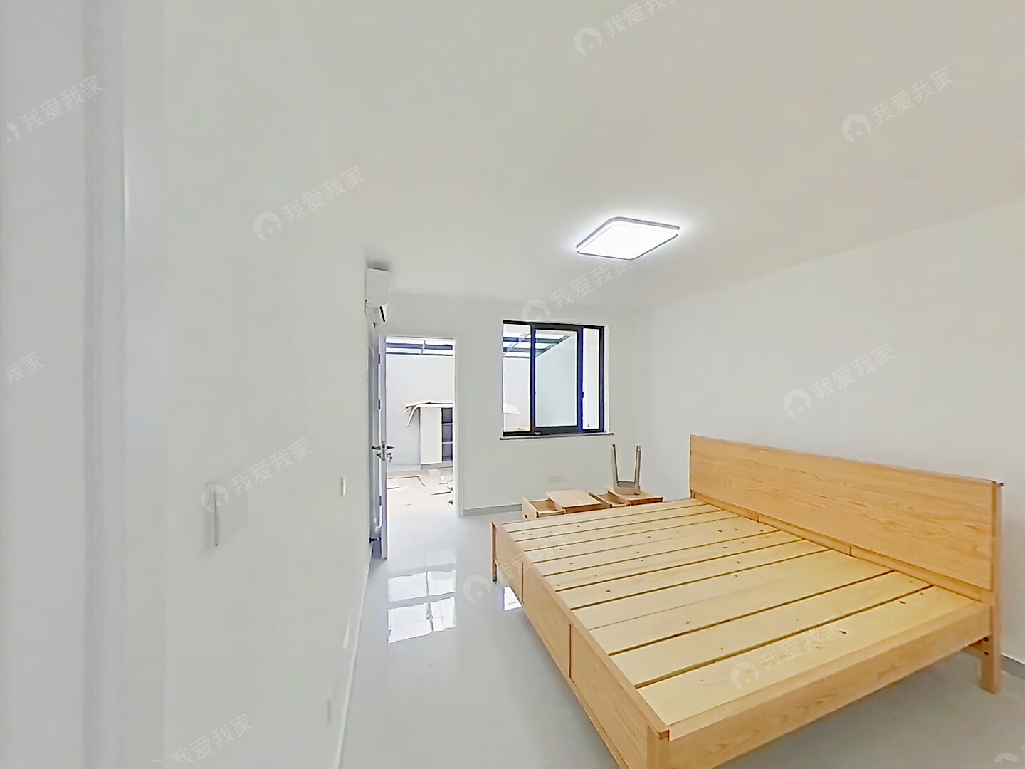 一楼带院子，带个汽车库，满五年，现全新装修枫津新村3室2厅