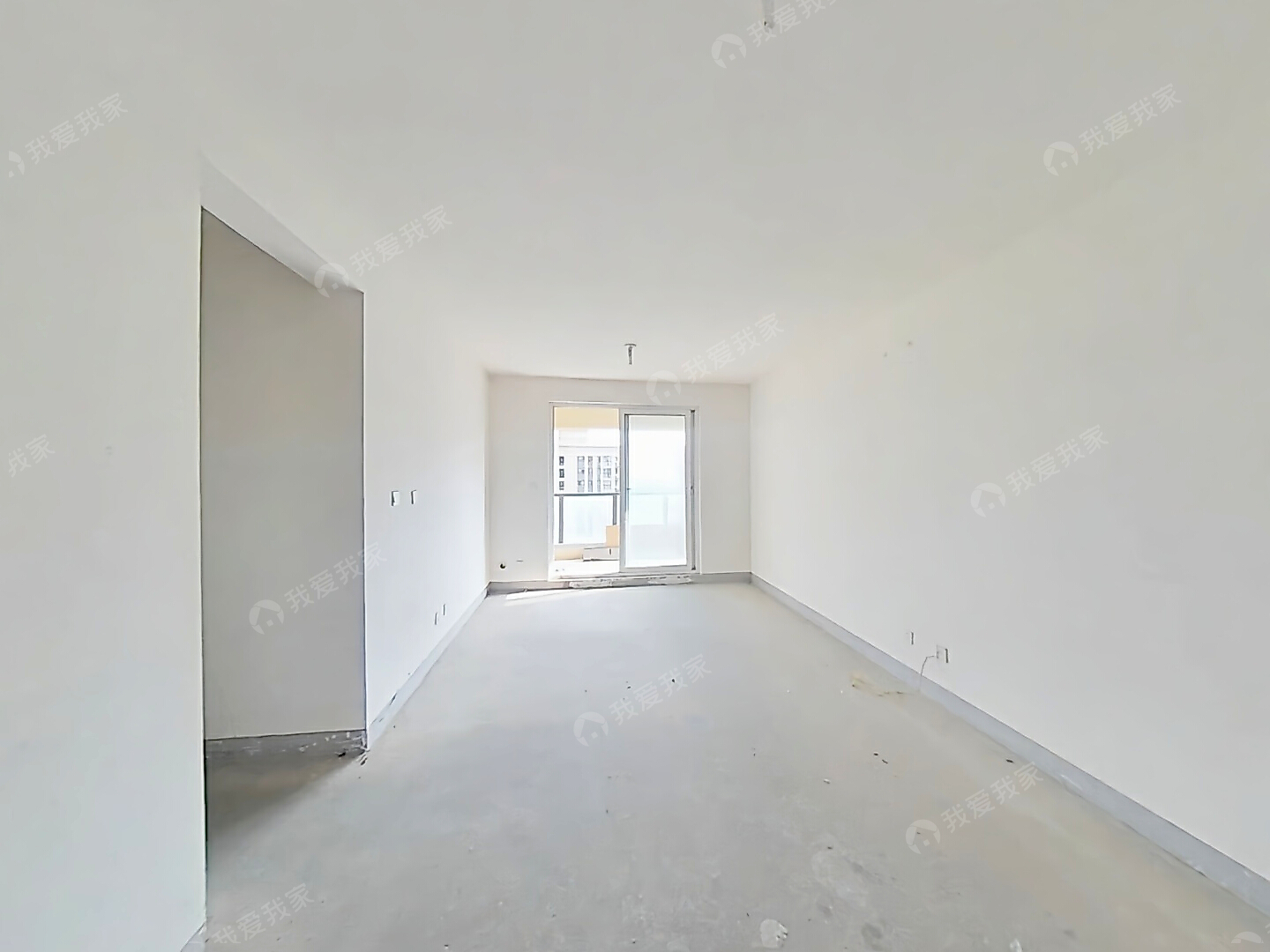 科技城绿地一二期中间楼层户型方正三房一卫看房方便诚心出售