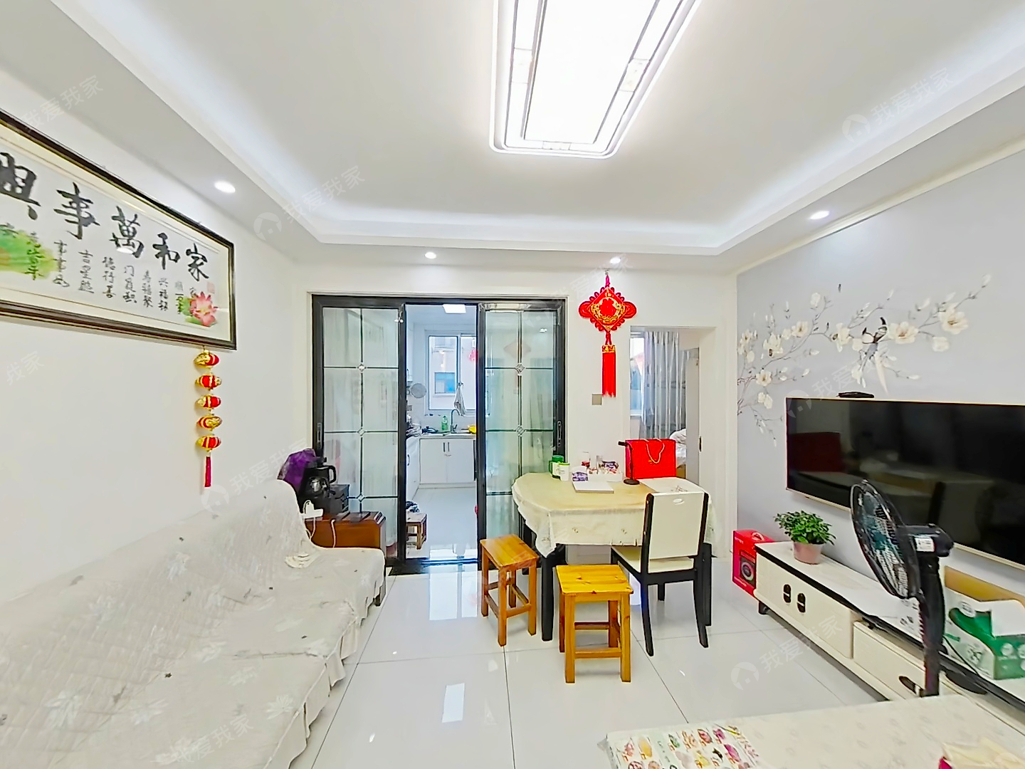 步梯洋房，正气三居室，自住装修保养好，可直接拎包入住