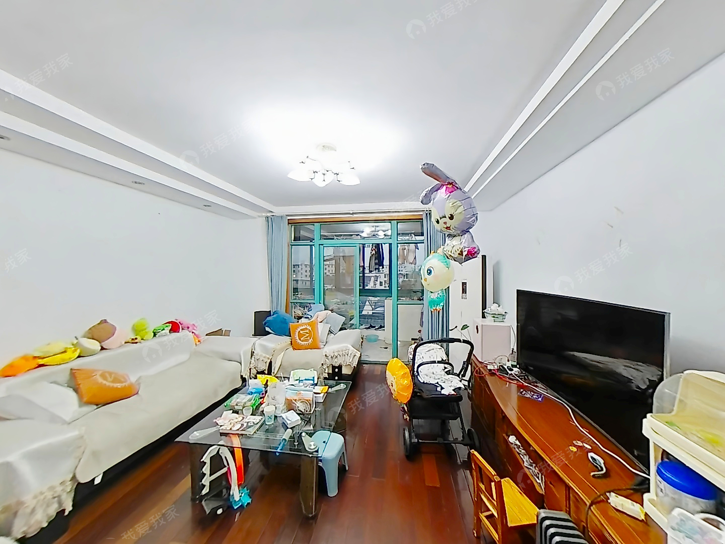 新上好房，三开间朝南，中楼层，20平大车库，拎包入住