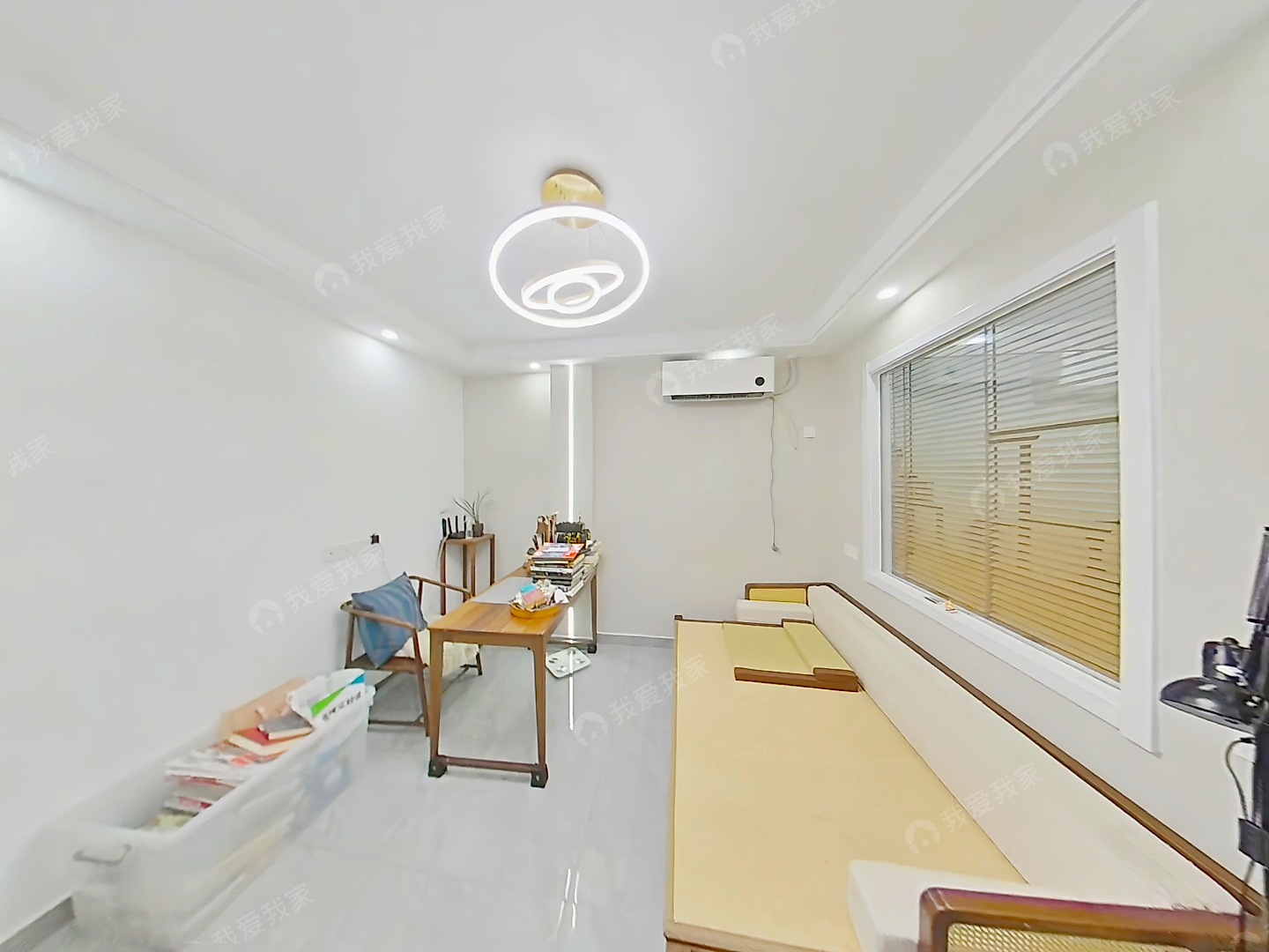 彩香新村二区，一楼带院子，二室一厅全明户型，房东诚心出
