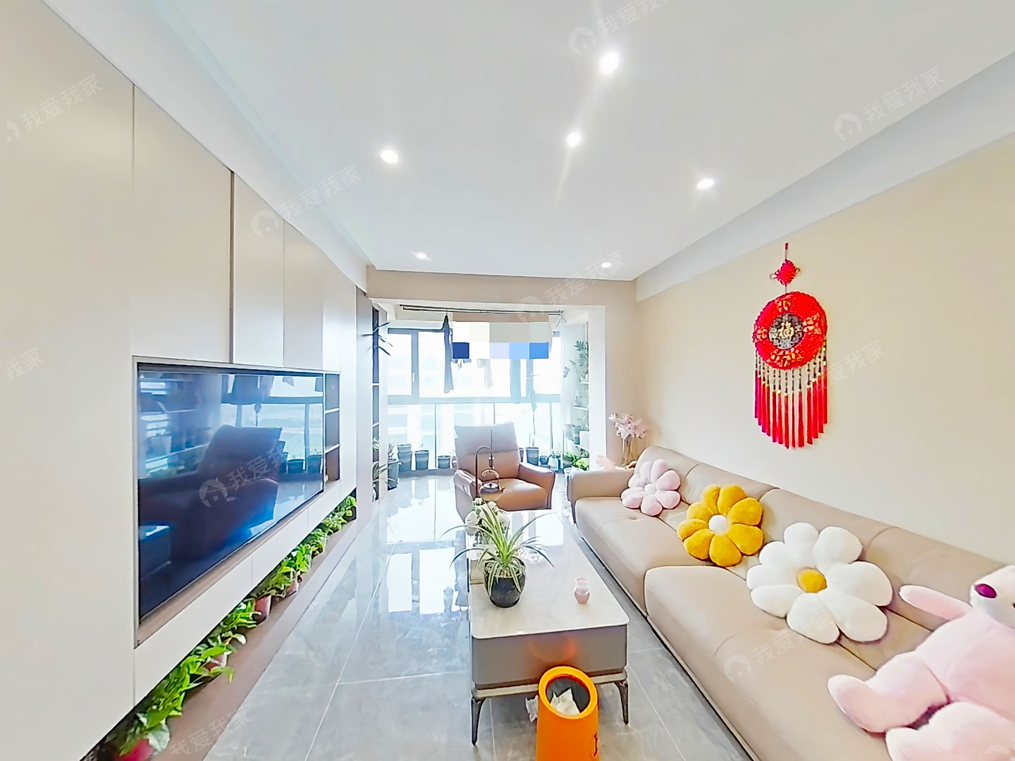 次新小区 绿城春江明月 诚心出售 三房边户 拎包入住 有钥匙