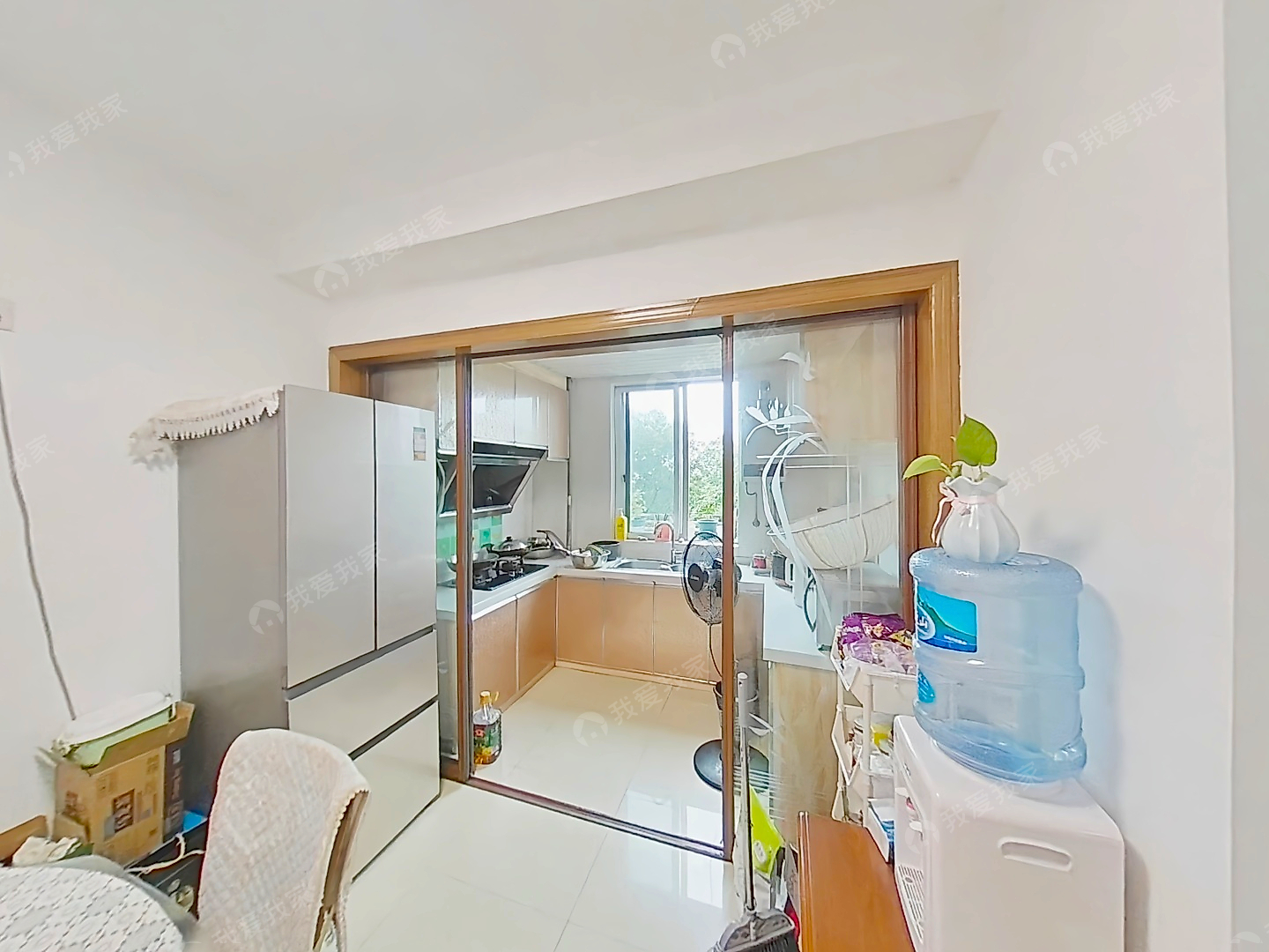 新出 康佳花园 自住大两房 景观楼层  朝南大车库 诚售