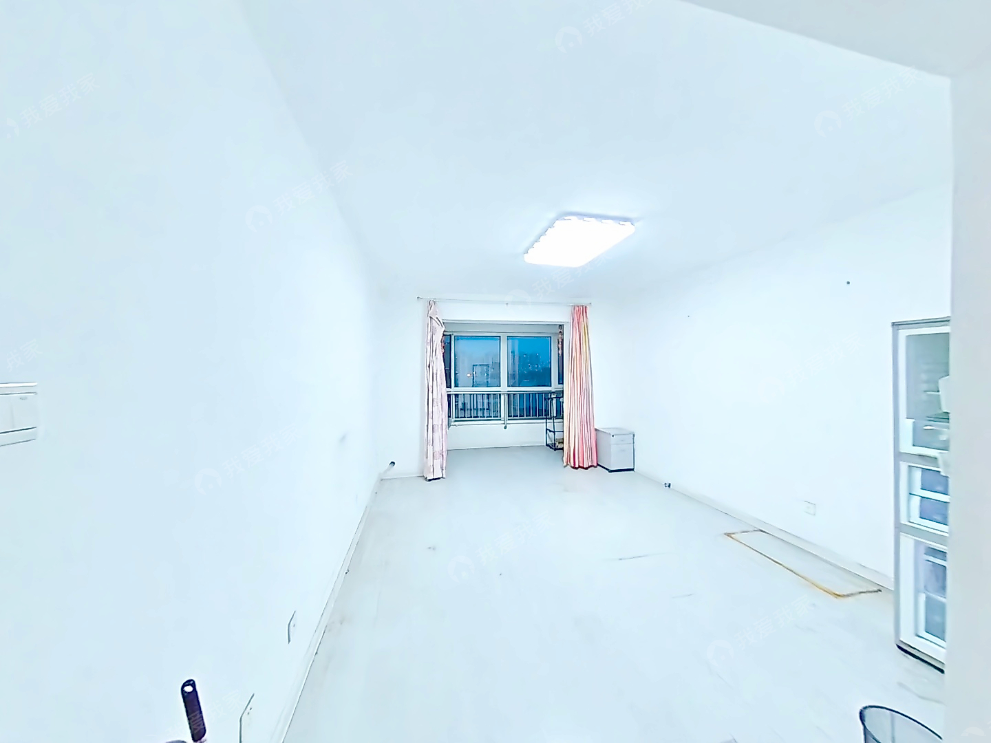 杭州道，时代名居，2室，中单，采光好，毛坯房，随时看房