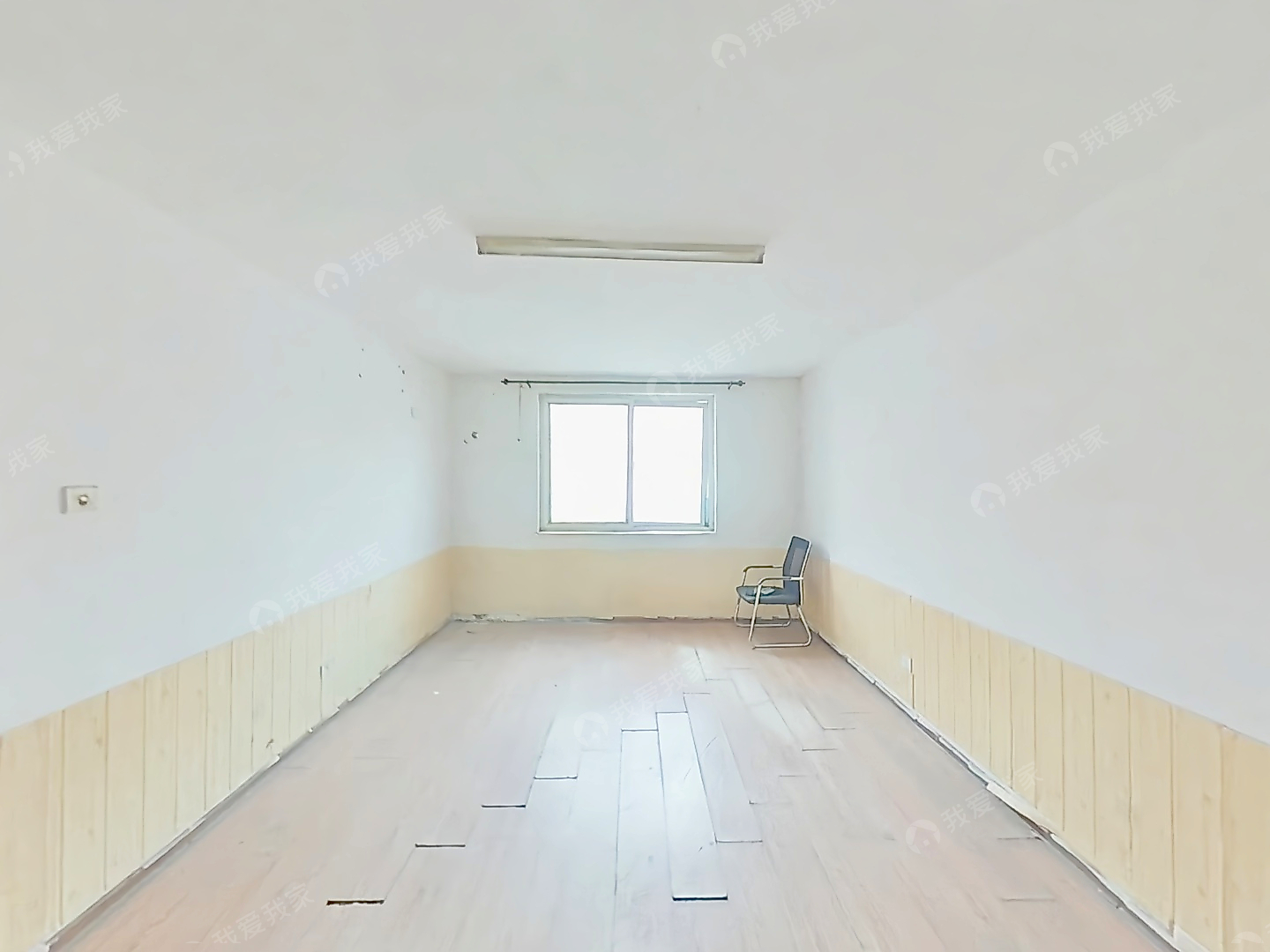 胜景花园 一楼带小院 位置佳 诚意出售