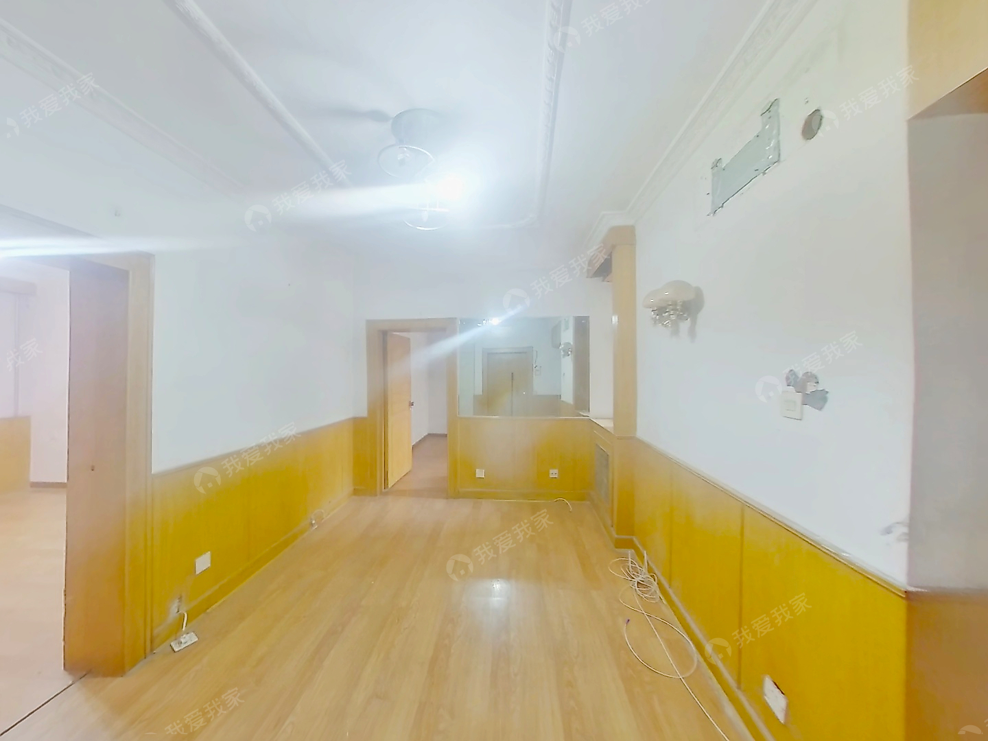 东直门·春秀路小区·南北向三居室，98年社区，停车位充足