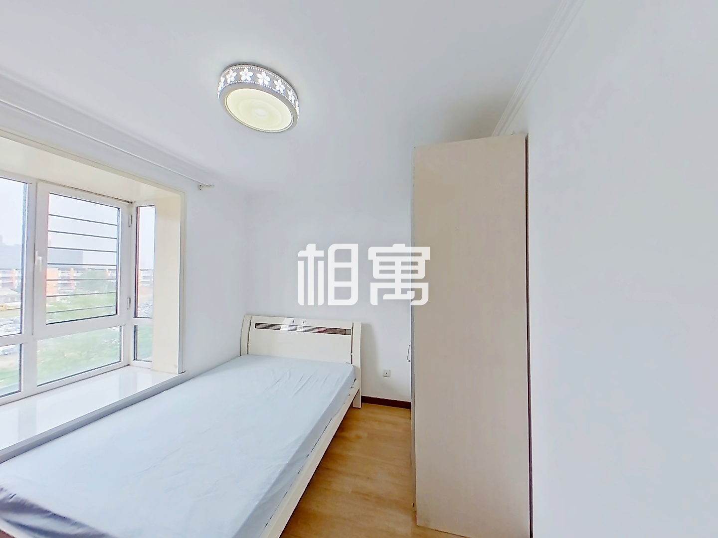 菜户营·万润风景小区·低楼层·3居室·次卧2
