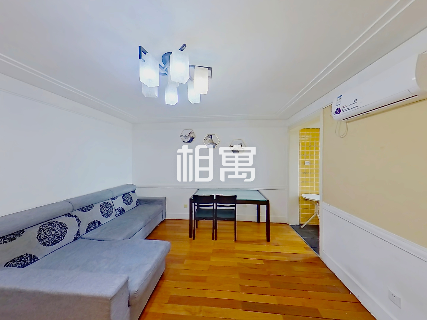广渠门·东城区金桥国际公寓·中楼层·1居室