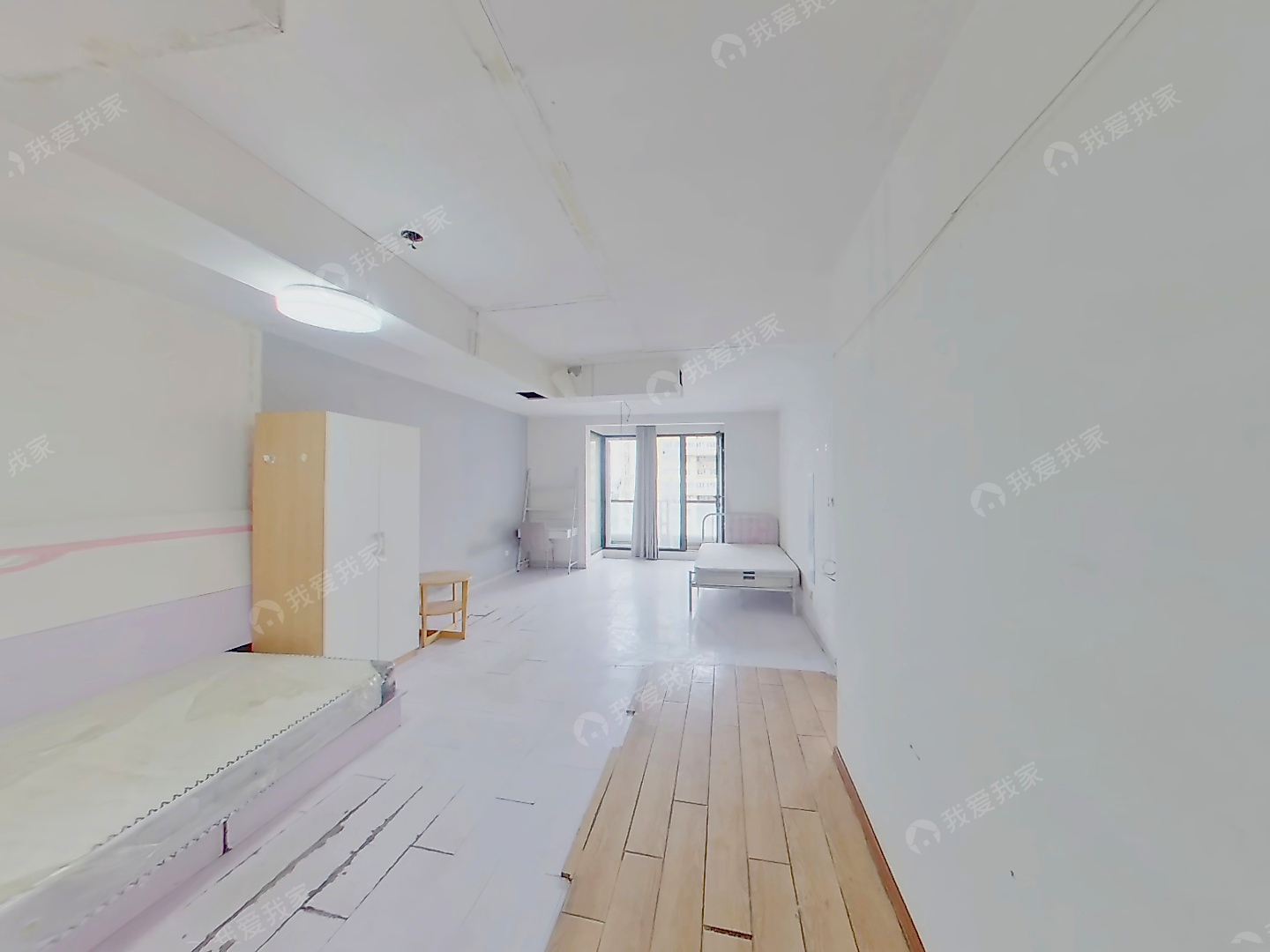 新上 丽都壹号 大三居 看房方便 紧邻地铁 户型好 满五唯一