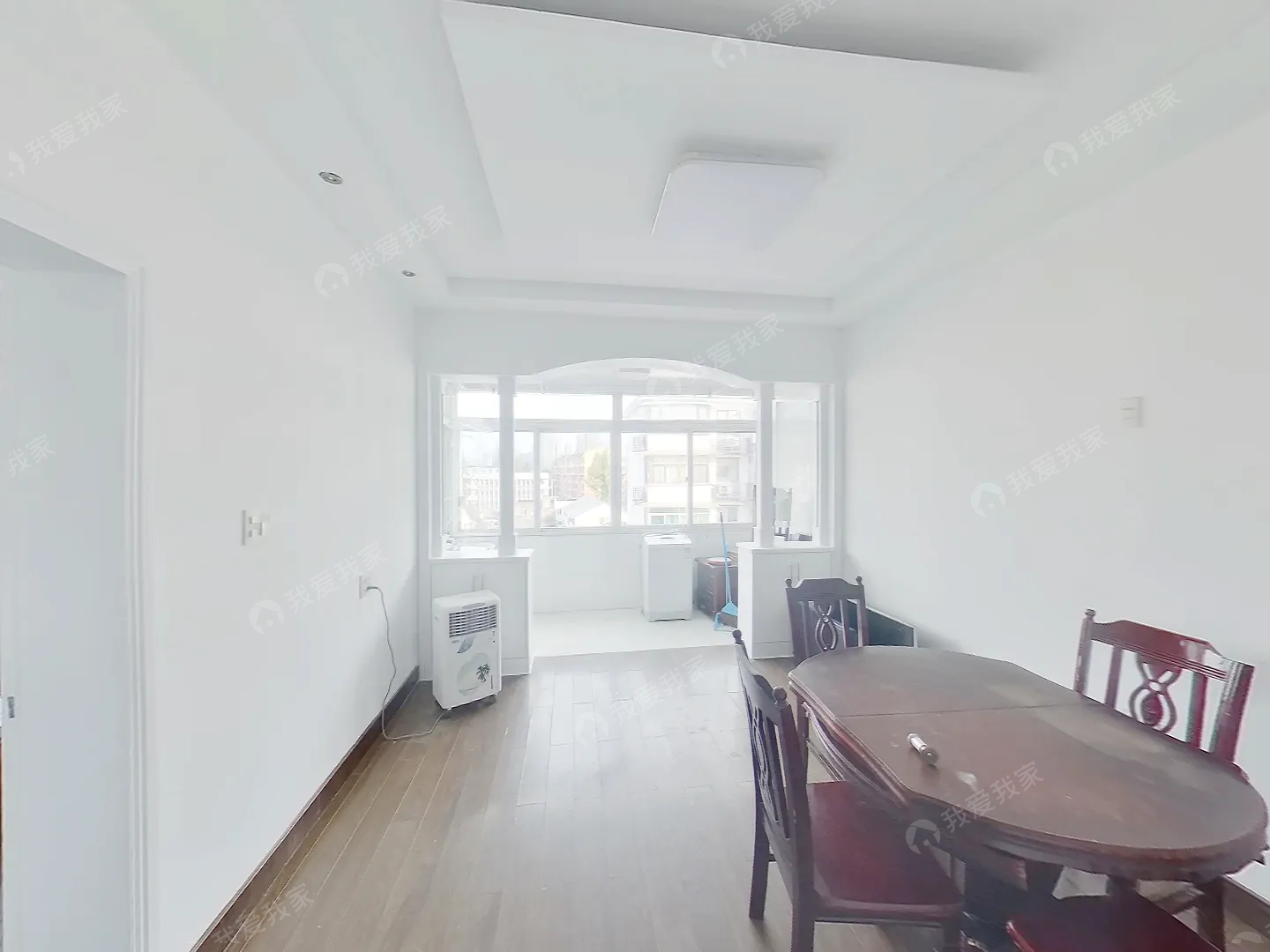 龙湖滨康综合体旁，近地铁古镇氛围，可做三房 总价低
