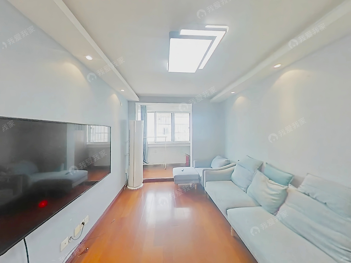 新出东浜南区小户阁楼 自住保养好，带朝南车库